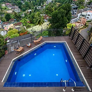 Queens Mount Ridge Hotel Kandy